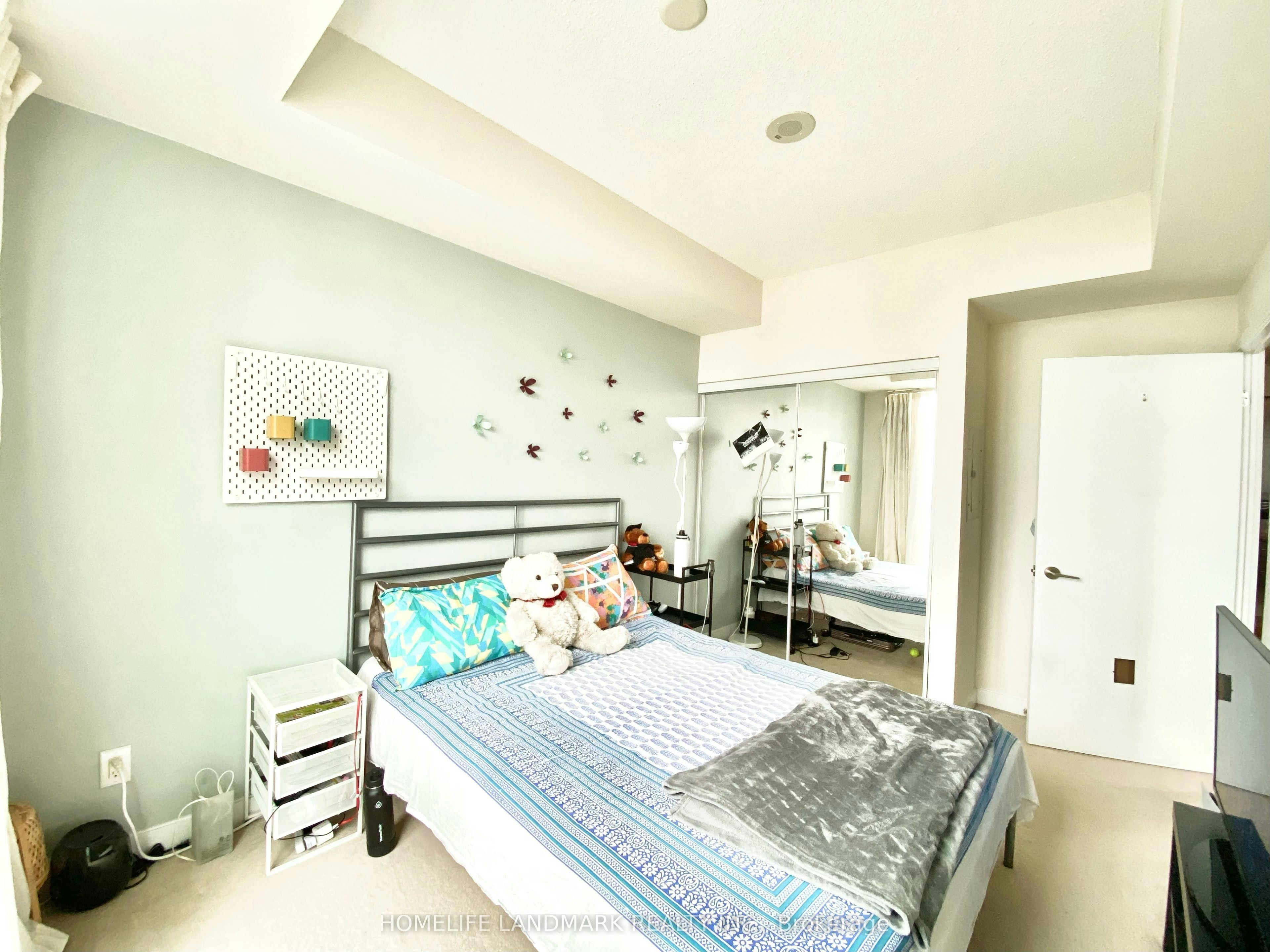 1911-33 Bay Street, Toronto, ON, M5J 2Z3 - 10