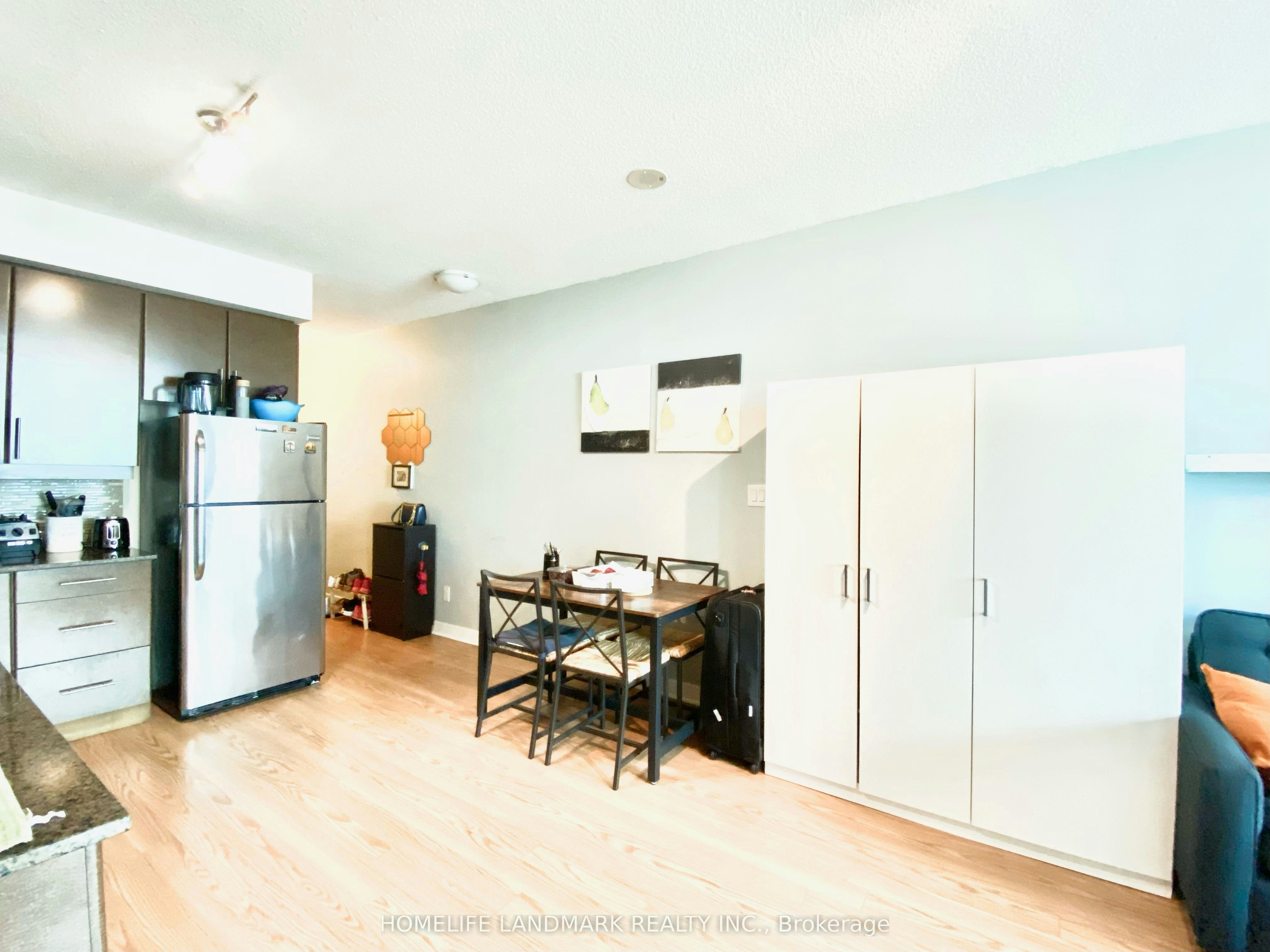 1911-33 Bay Street, Toronto, ON, M5J 2Z3 - 8