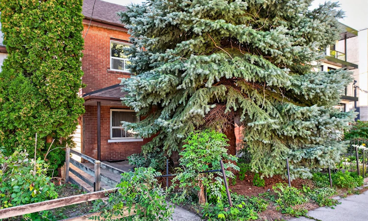 212 Lippincott Street