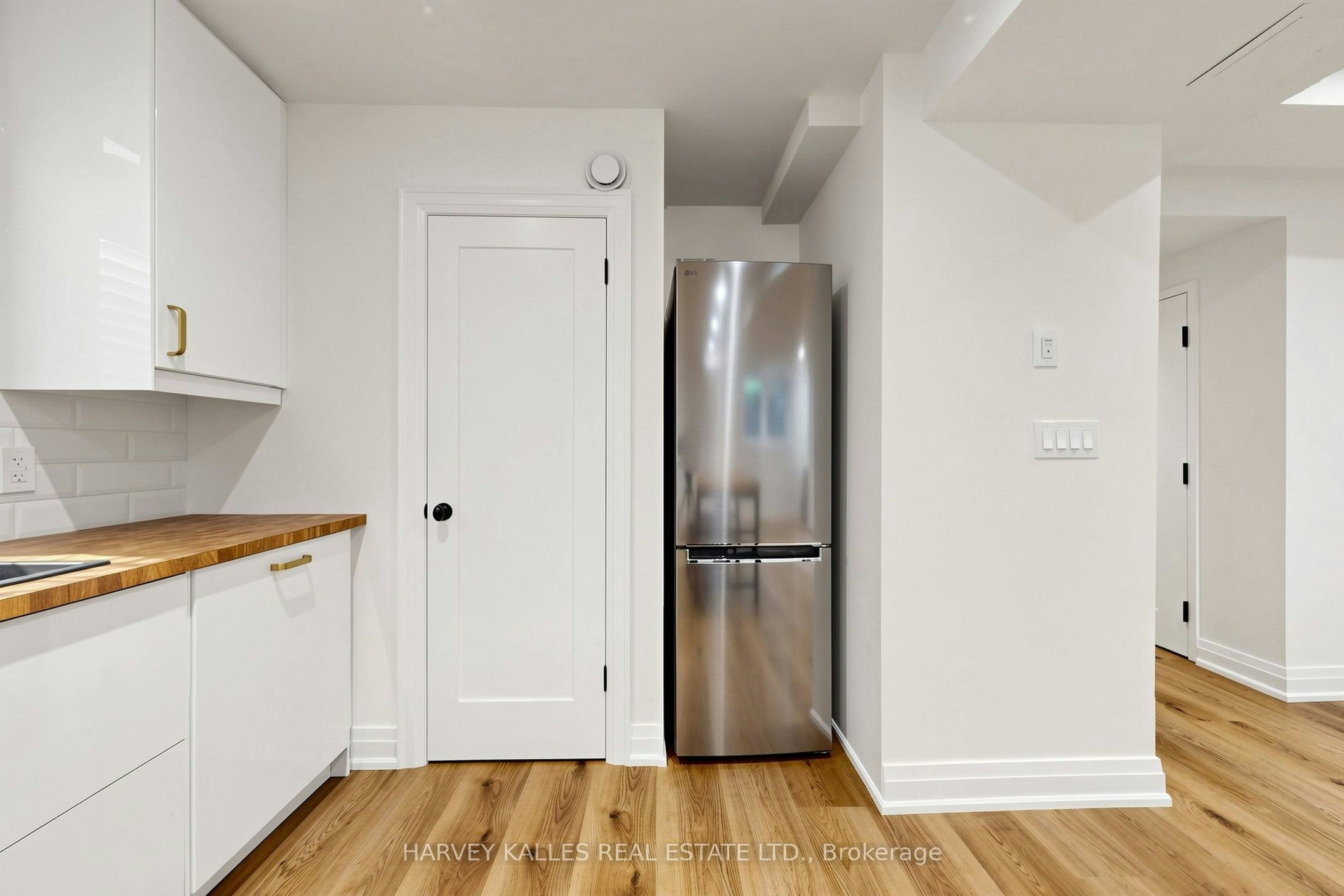 Bsmt-7 Tullis Drive, Toronto, ON, M4S 2E2 - 15