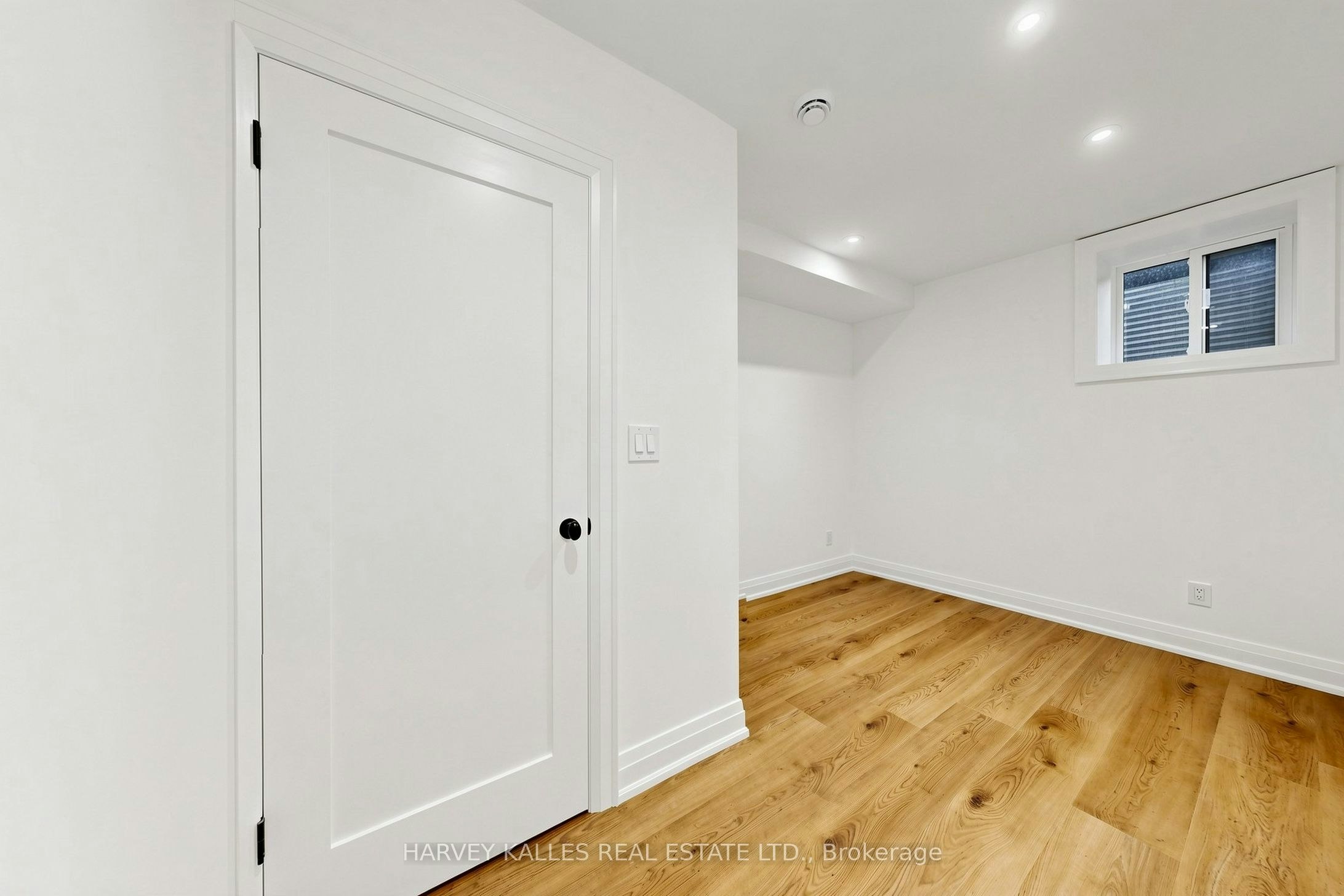 Bsmt-7 Tullis Drive, Toronto, ON, M4S 2E2 - 21