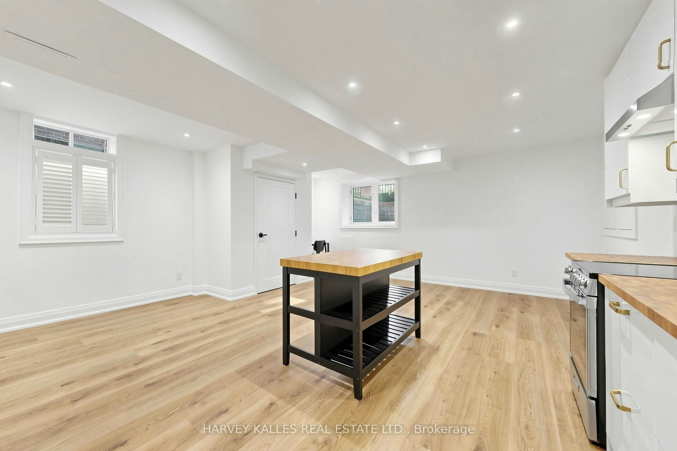 Bsmt-7 Tullis Drive, Toronto, ON, M4S 2E2 - 11