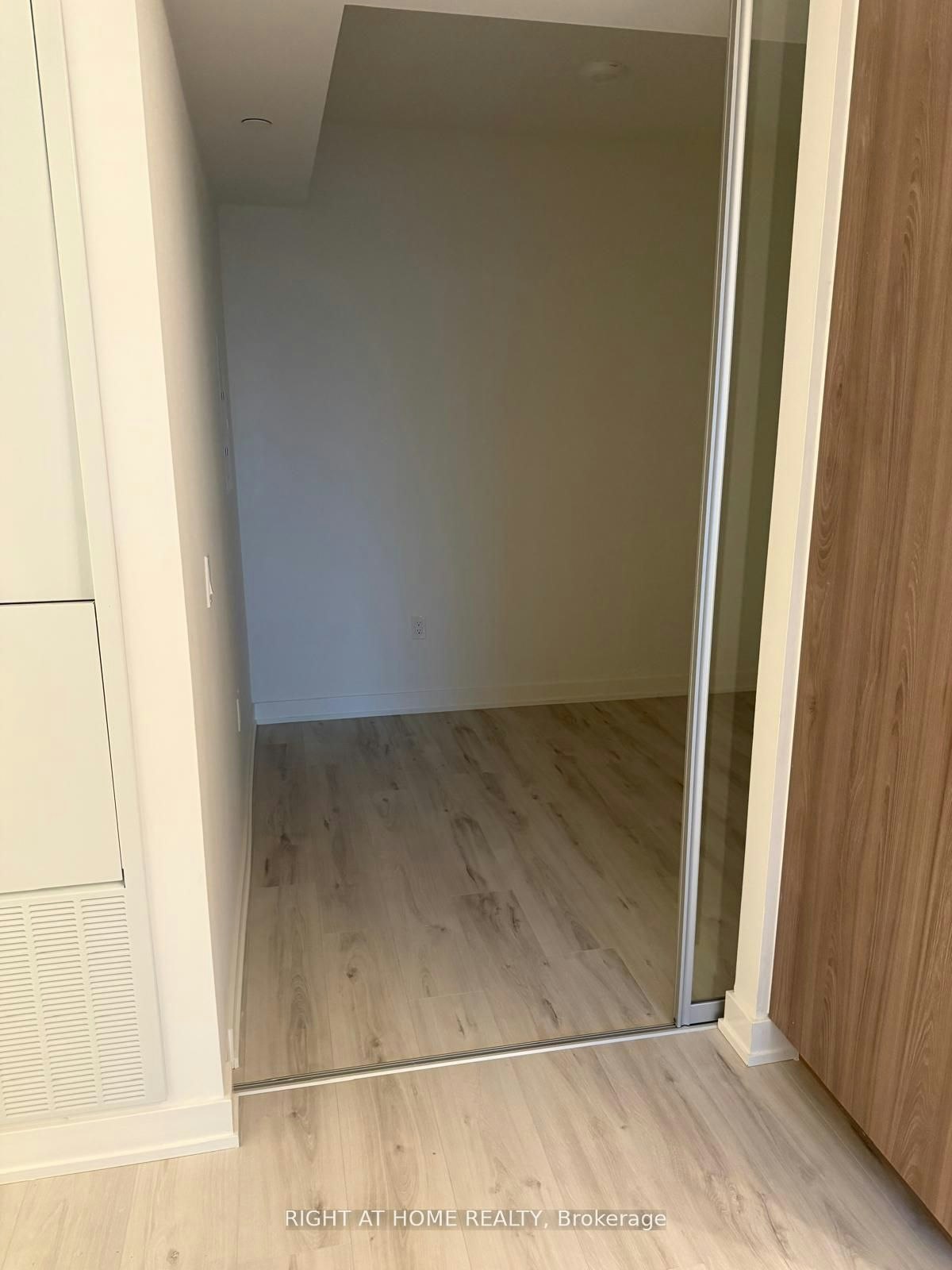 513-110 Broadway Avenue, Toronto, ON, M4P 1V7 - 16