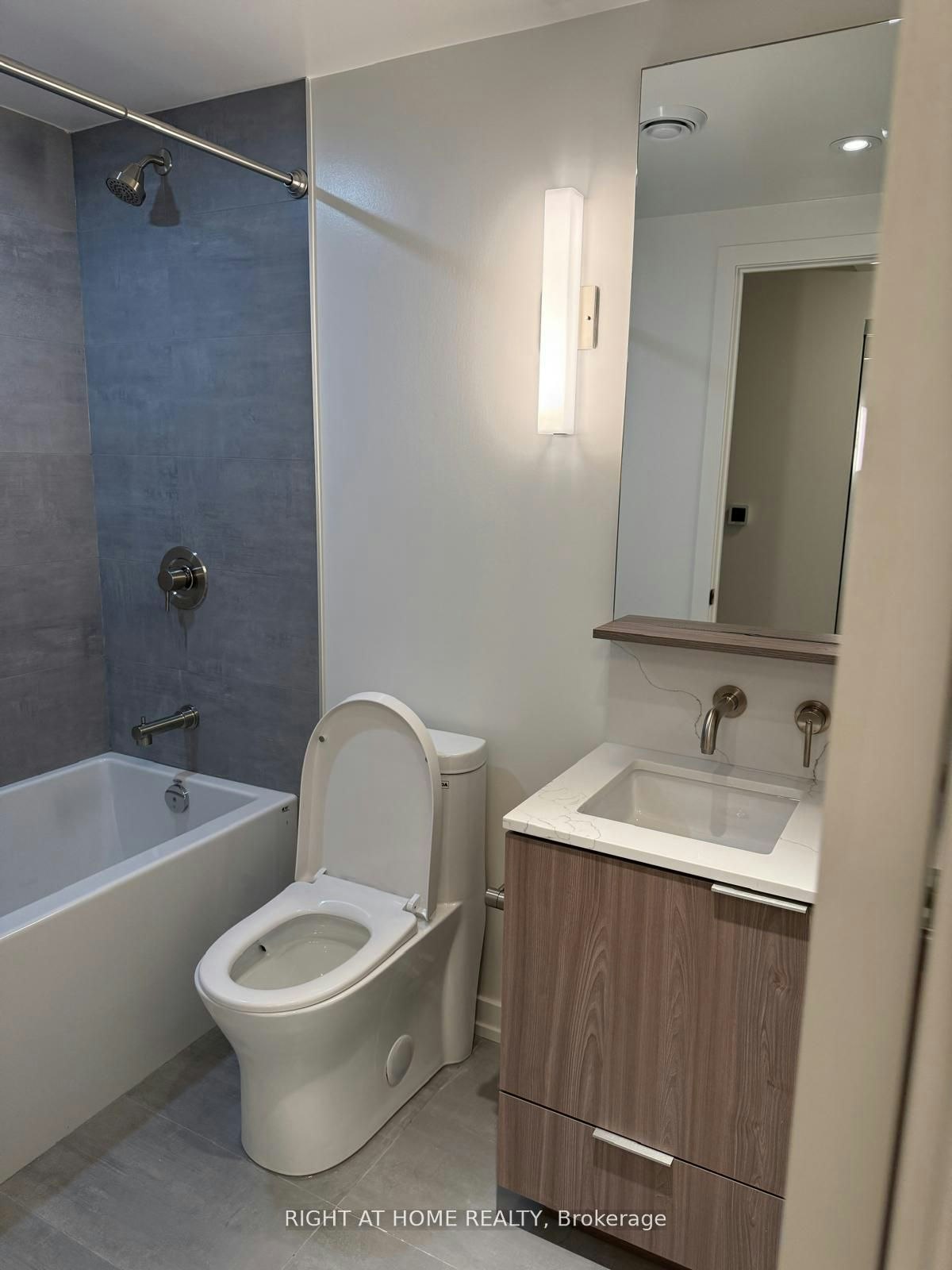 513-110 Broadway Avenue, Toronto, ON, M4P 1V7 - 13