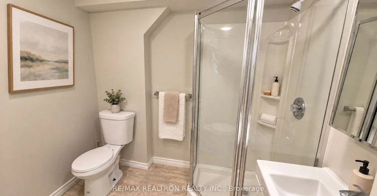 1047 Davenport Road, Toronto, ON, M6G 2C2 - 7