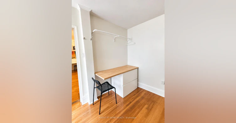 Main floor-10 Borden Street, Toronto, ON, M5S 2M9 - 4