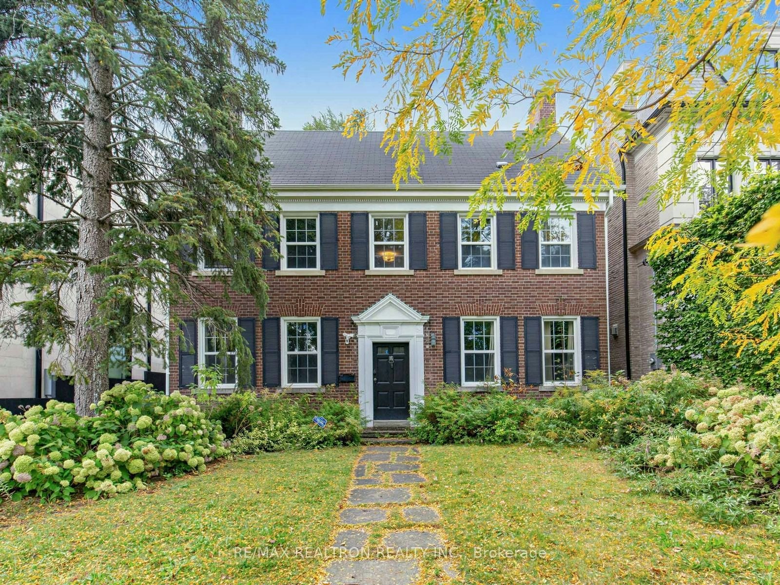 224 Forest Hill Road, Toronto, ON, M5P 2N5