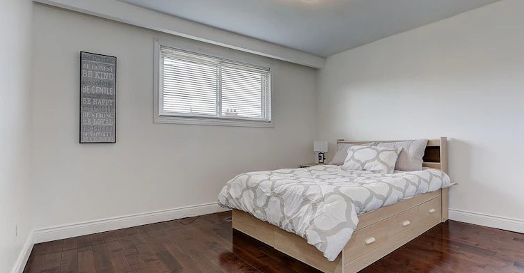 Main Unit-18 Faye Drive, Toronto, ON, M2J 3S6 - 7