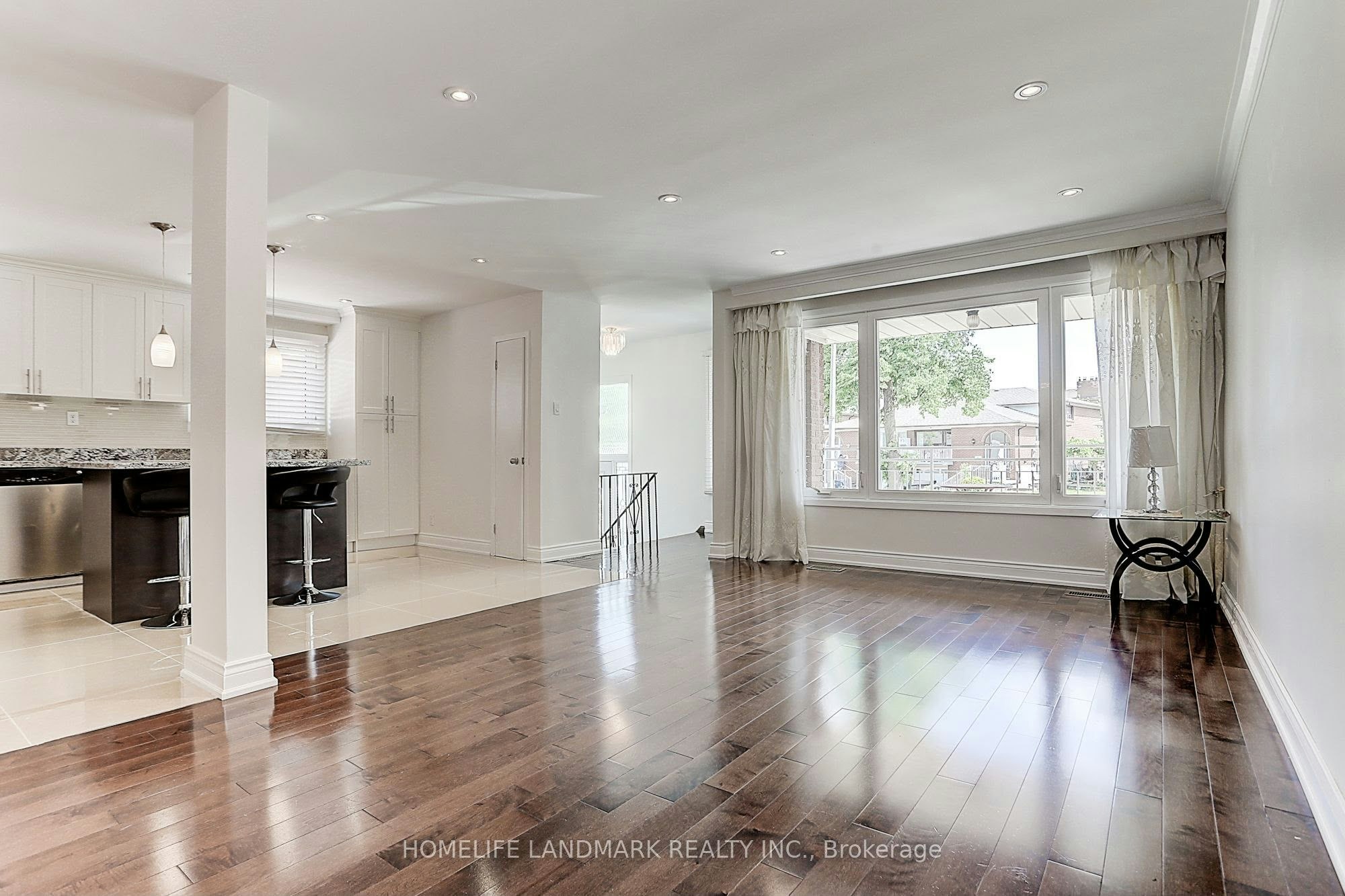 Main Unit-18 Faye Drive, Toronto, ON, M2J 3S6 - 2