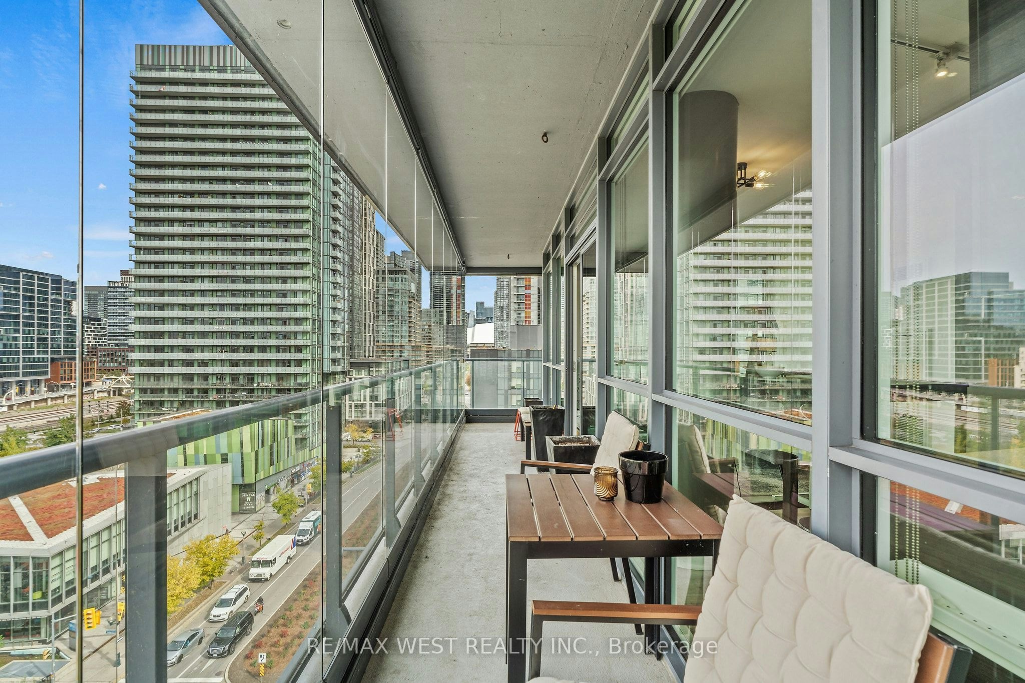 1002-169 Fort York Boulevard, Toronto, ON, M5V 0C8 - 23