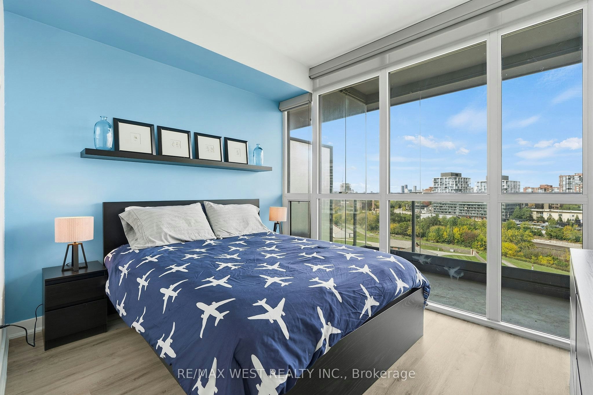 1002-169 Fort York Boulevard, Toronto, ON, M5V 0C8 - 9