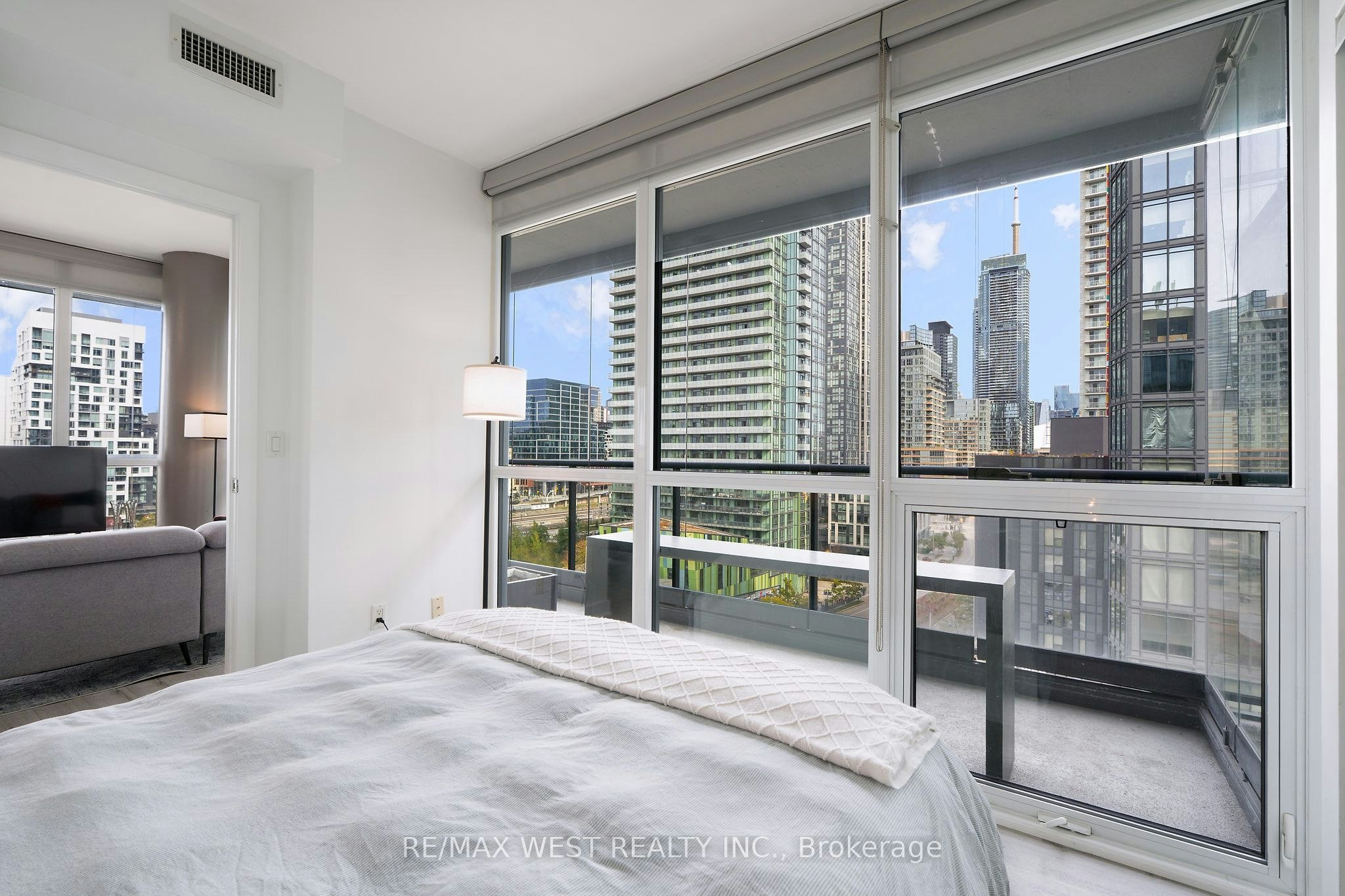 1002-169 Fort York Boulevard, Toronto, ON, M5V 0C8 - 19