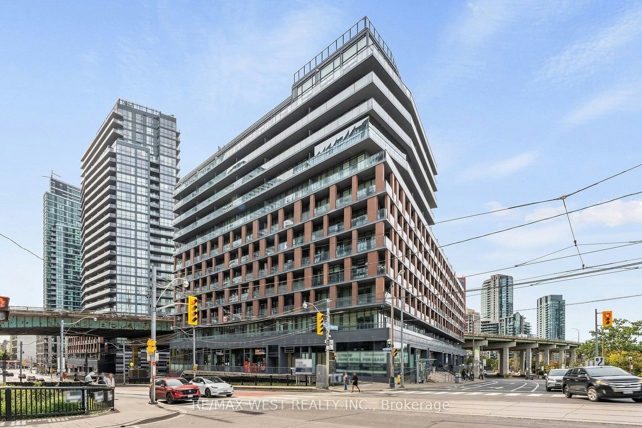 1002-169 Fort York Boulevard, Toronto, ON, M5V 0C8 - 2