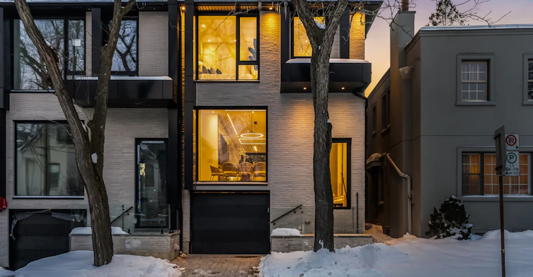 74B Rathnelly Avenue, Toronto, ON, M4V 2M6