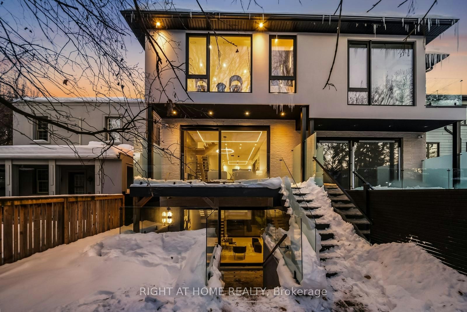 74B Rathnelly Avenue, Toronto, ON, M4V 2M6 - 49