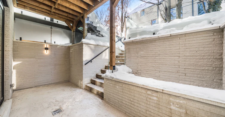 74B Rathnelly Avenue, Toronto, ON, M4V 2M6 - 46