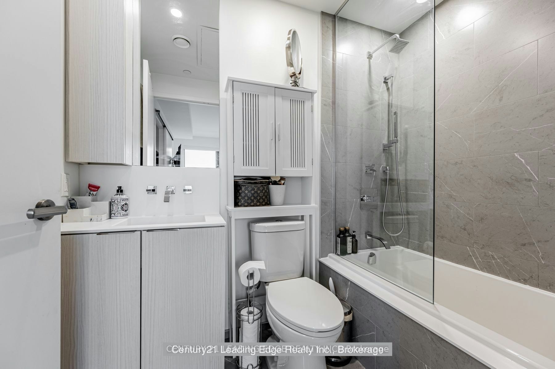 805-12 Bonnycastle Street, Toronto, ON, M5A 0C8 - 25