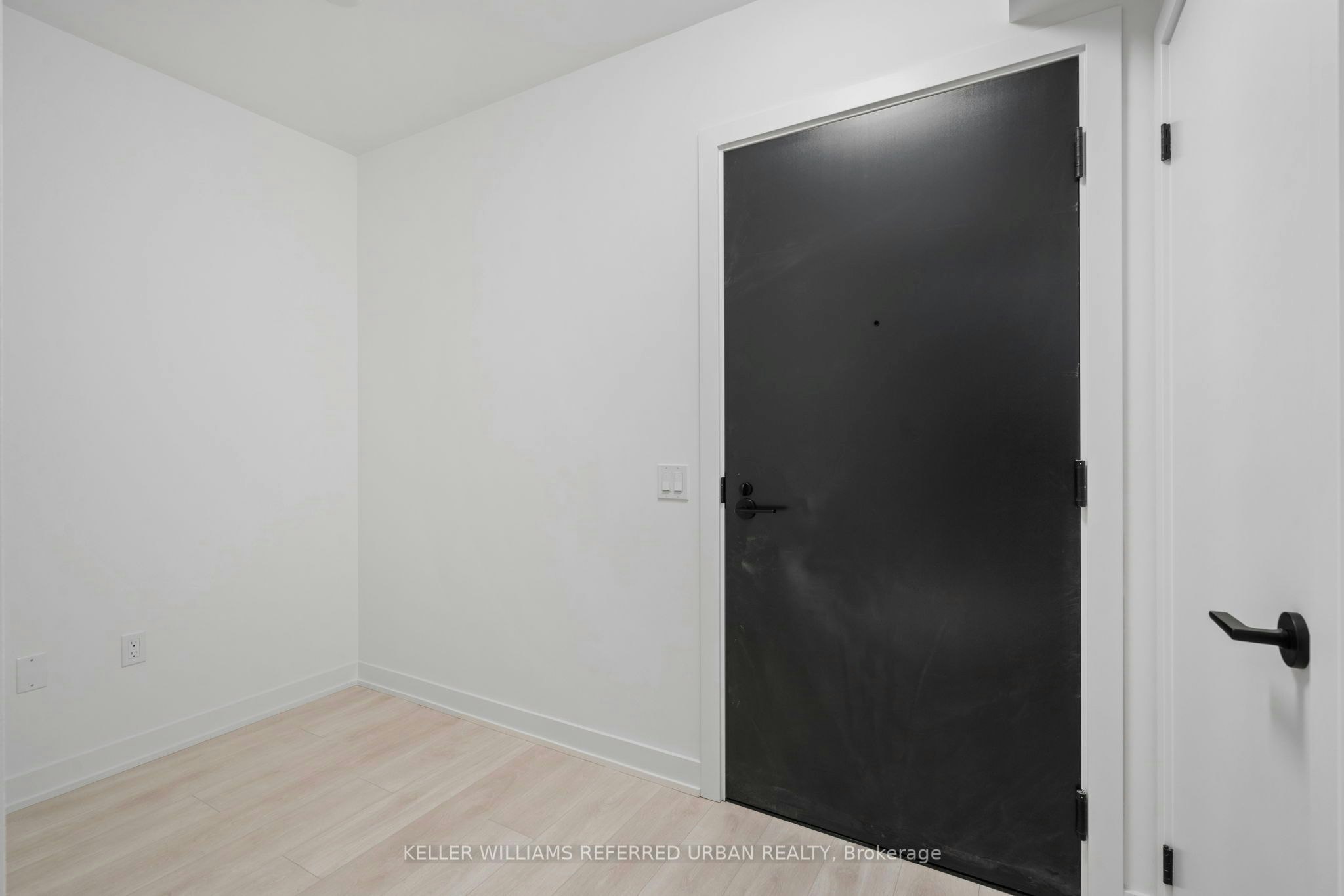 318-117 Broadway Avenue, Toronto, ON, M4P 1V3 - 3