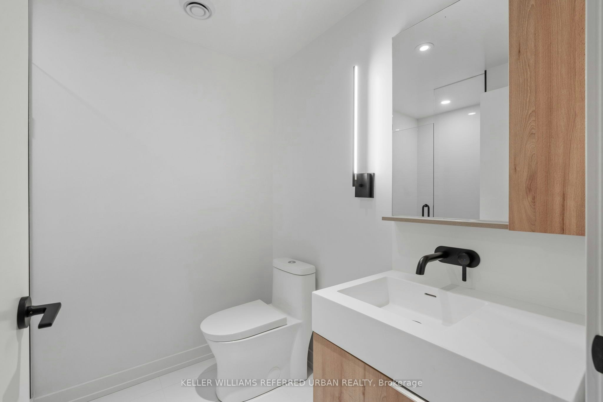 318-117 Broadway Avenue, Toronto, ON, M4P 1V3 - 8