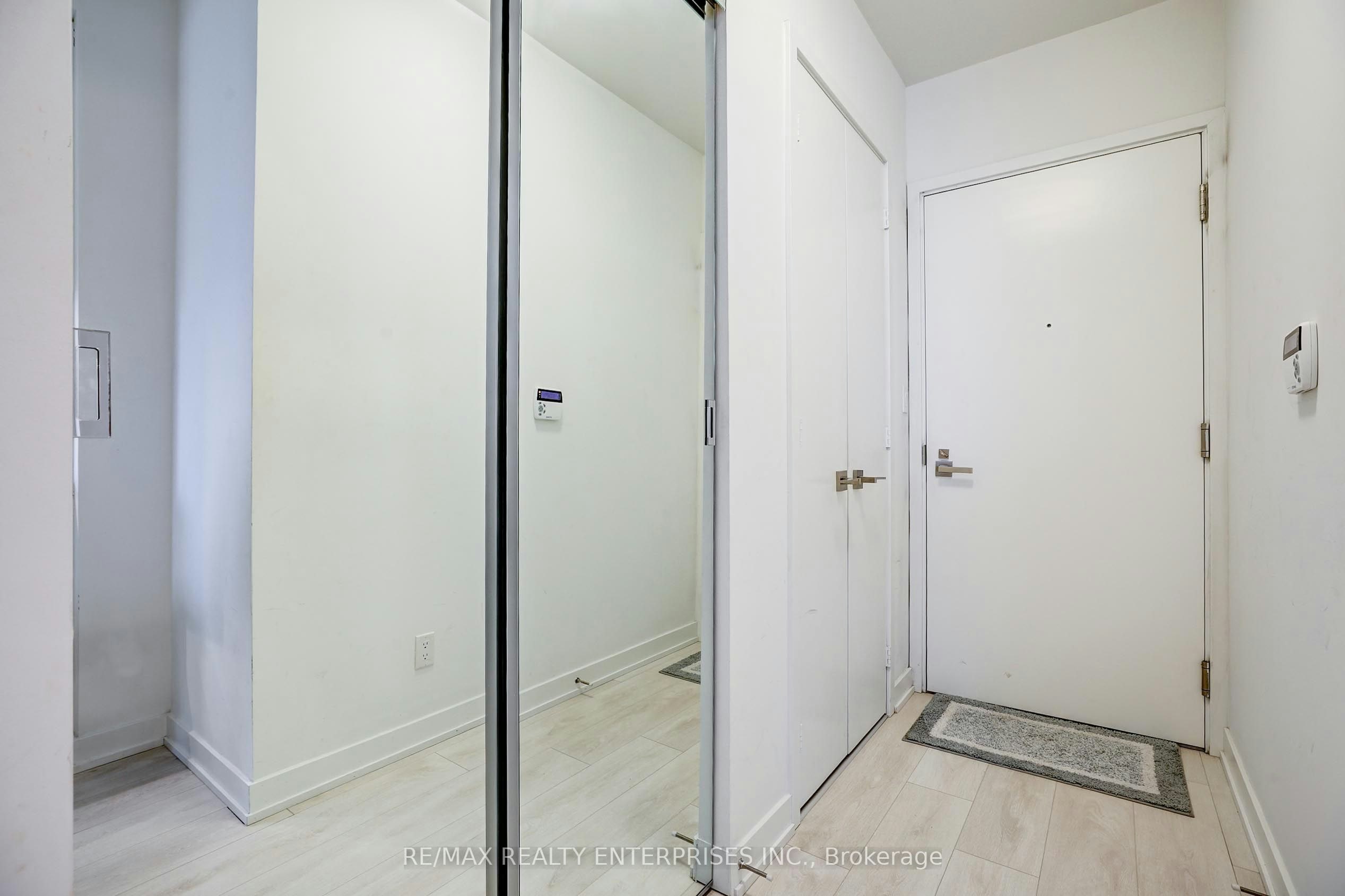2706-30 Ordnance Street, Toronto, ON, M6K 0C8 - 2