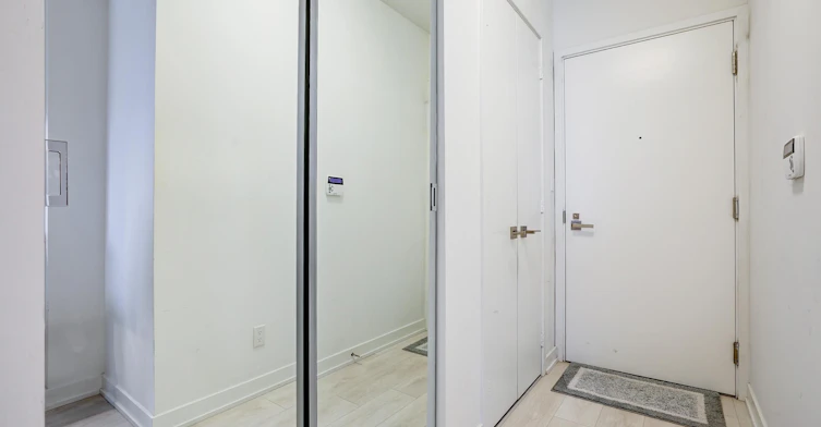 2706-30 Ordnance Street, Toronto, ON, M6K 0C8 - 2