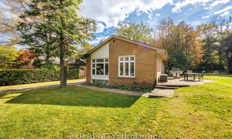 5 Tadcaster Place