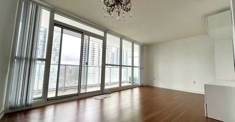 1115-75 Queens Wharf Road, Toronto, ON, M5V 0J8 - 3