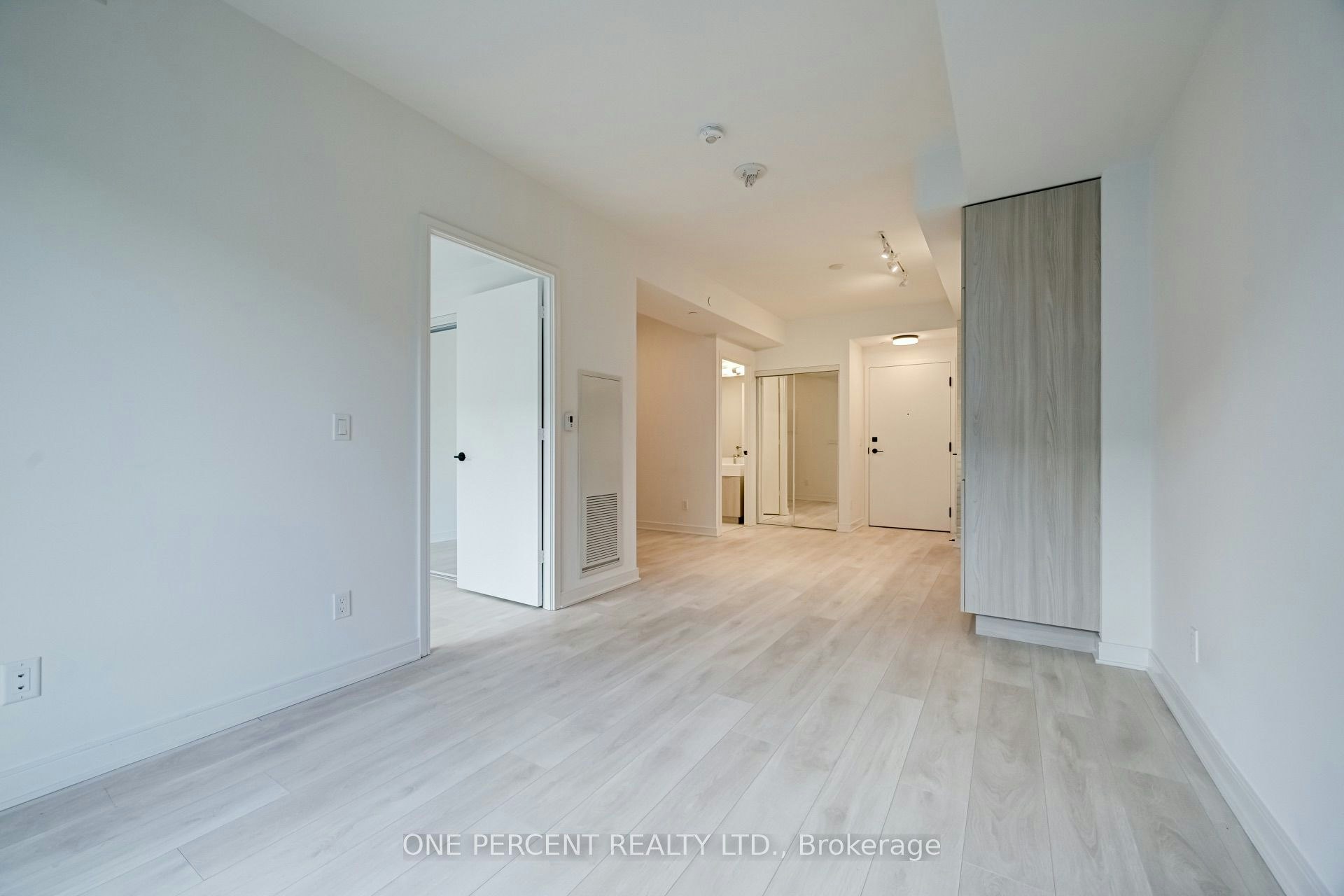 S408-35 Rolling Mills Road, Toronto, ON, M5A 0V6 - 9