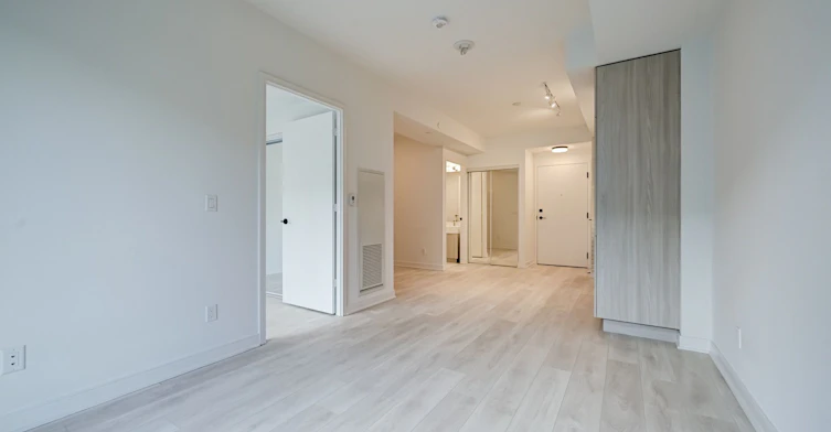 S408-35 Rolling Mills Road, Toronto, ON, M5A 0V6 - 9