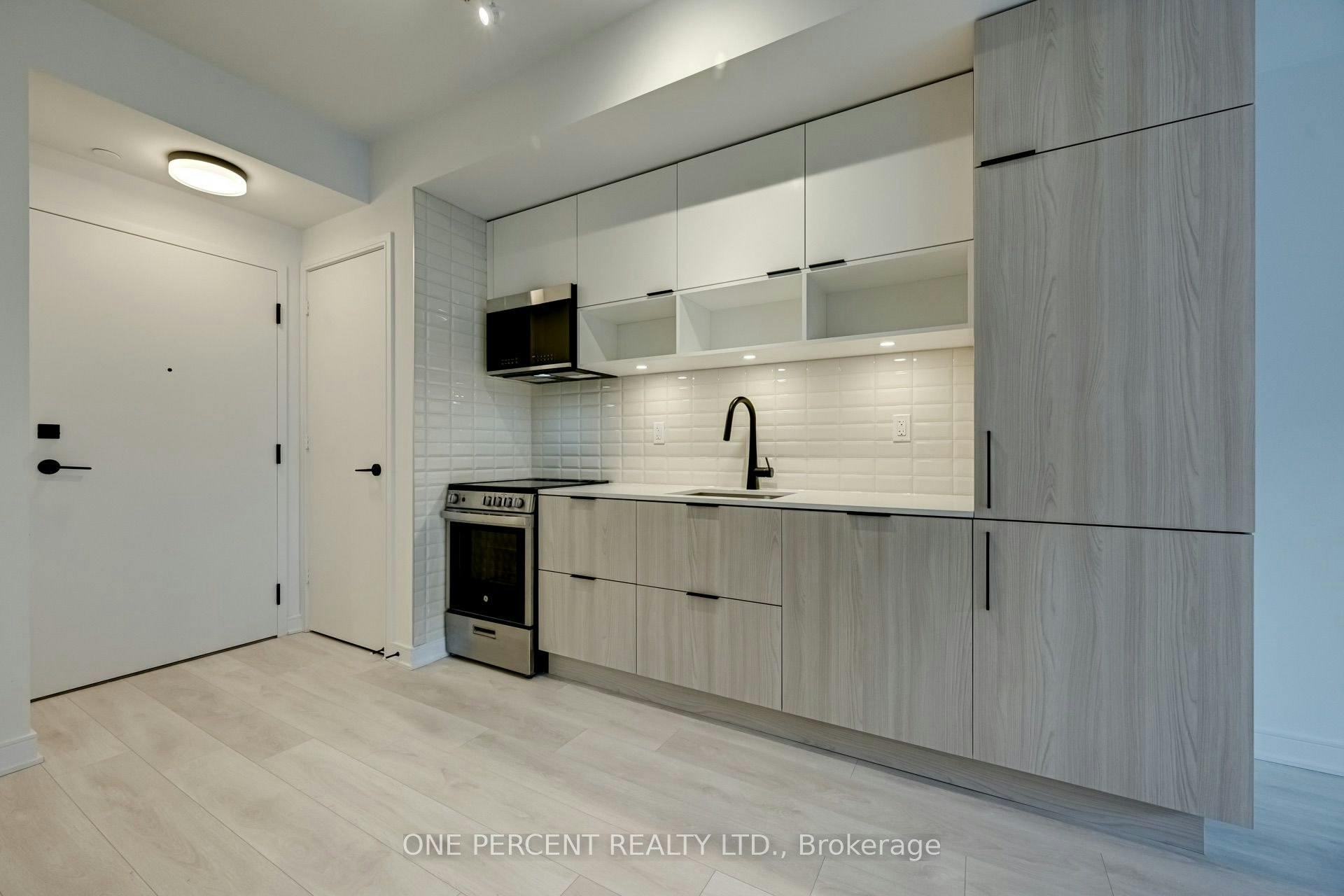 S408-35 Rolling Mills Road, Toronto, ON, M5A 0V6 - 12