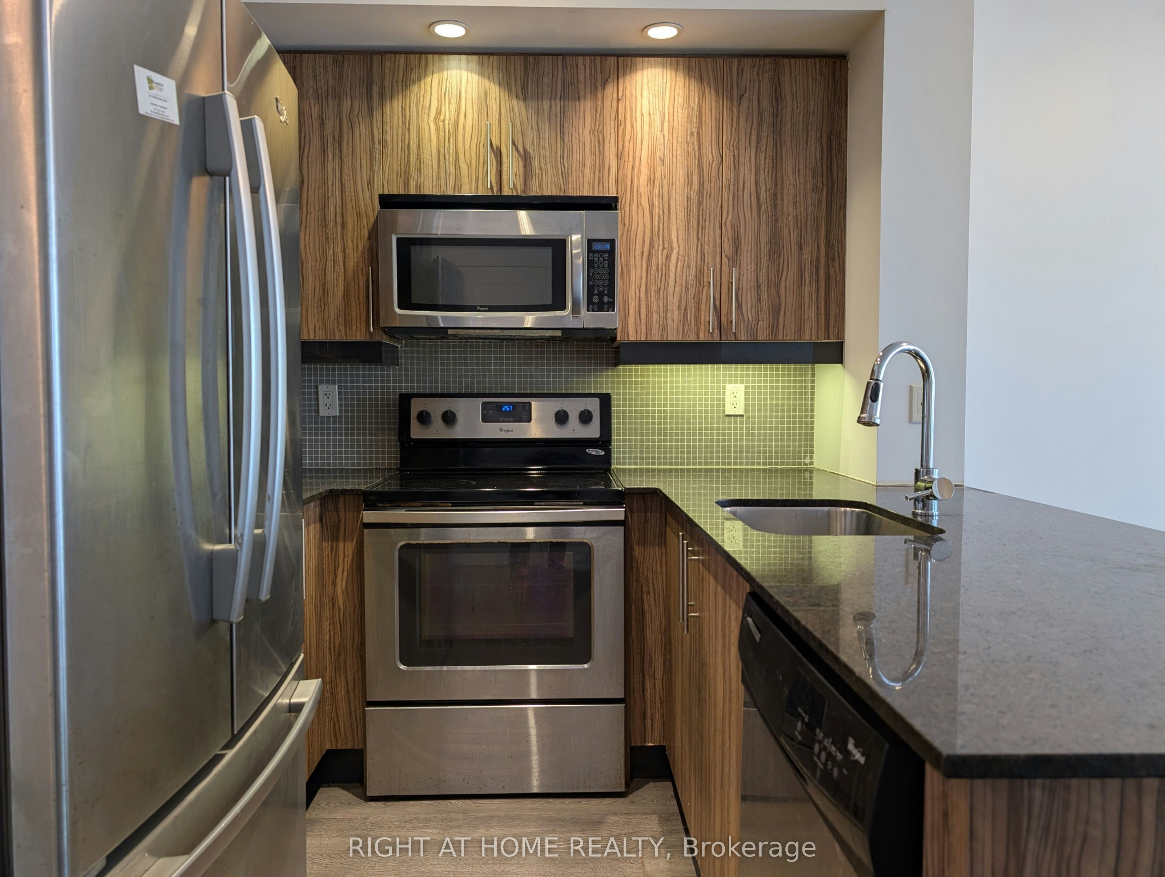 1108-65 East Liberty Street, Toronto, ON, M6K 3R2 - 2