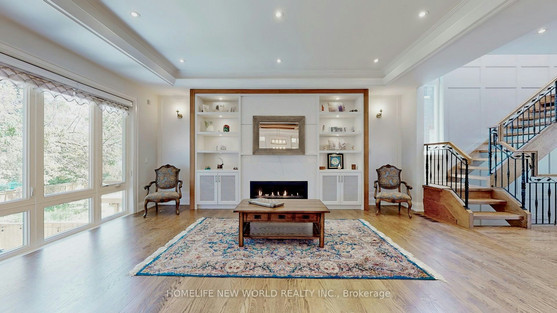 302 Johnston Avenue, Toronto, ON, M2N 1H7 - 3