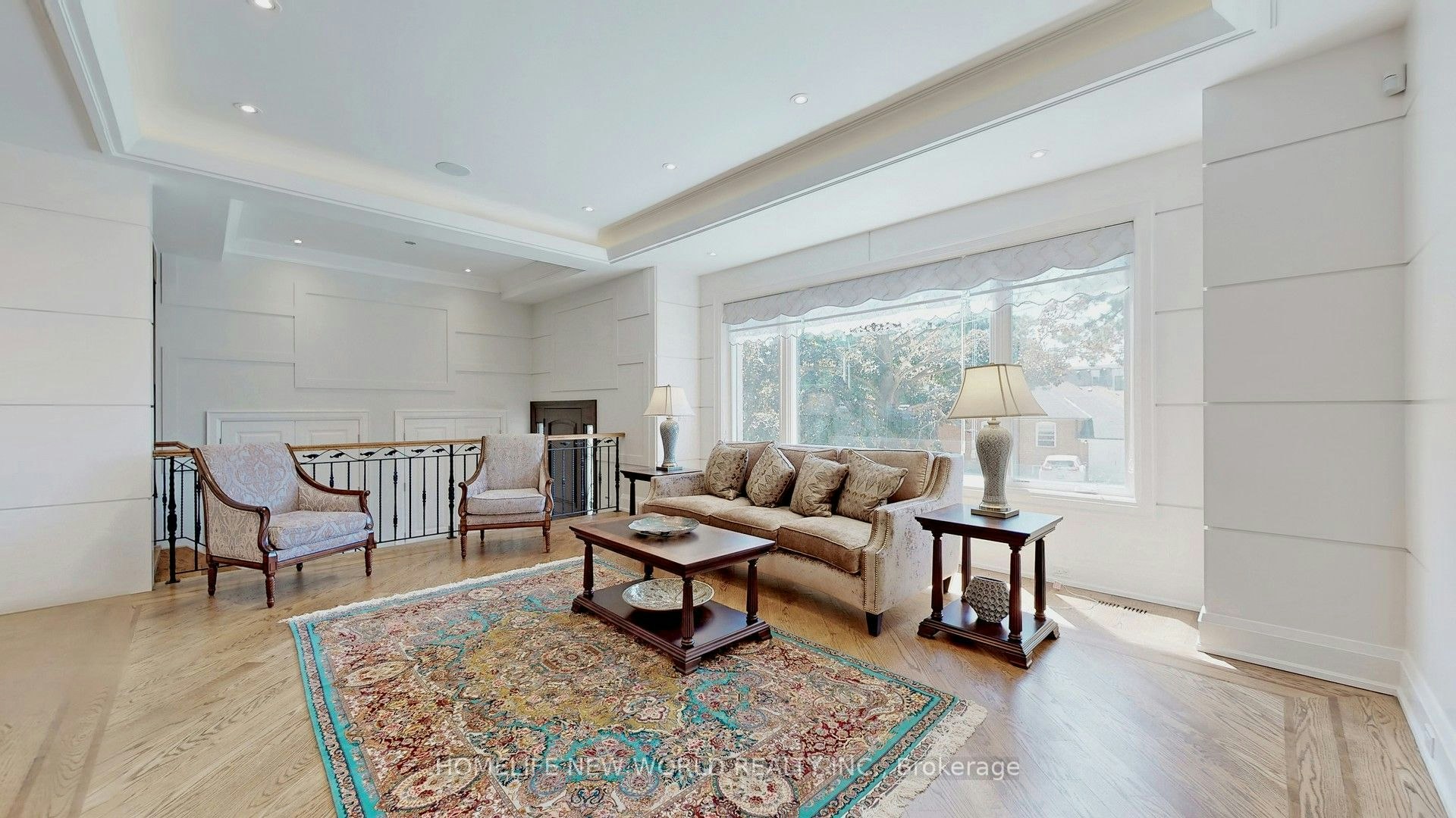 302 Johnston Avenue, Toronto, ON, M2N 1H7 - 10
