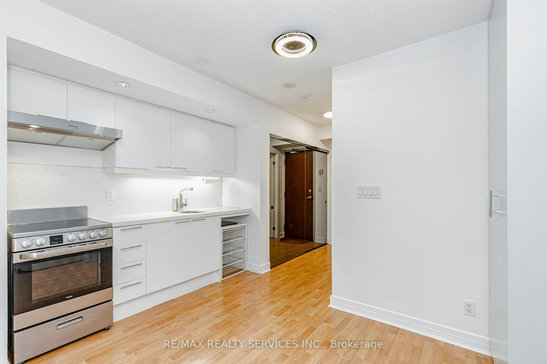 208-19 Avondale Avenue, Toronto, ON, M2N 0A6 - 13