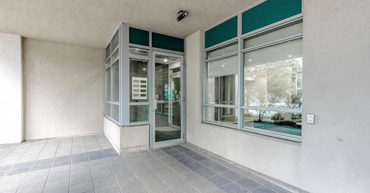 208-19 Avondale Avenue, Toronto, ON, M2N 0A6 - 5
