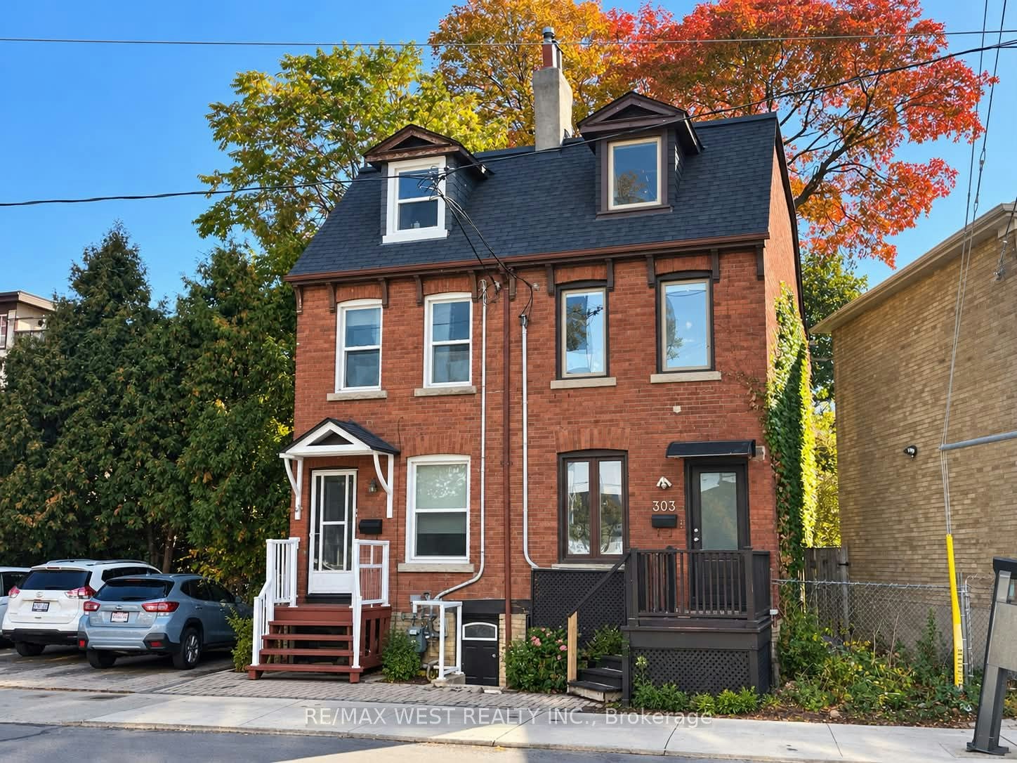 301 Dupont Street, Toronto, ON, M5R 1W1