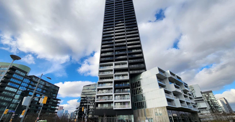 715-170 Bayview Avenue, Toronto, ON, M5A 0M4 - 2
