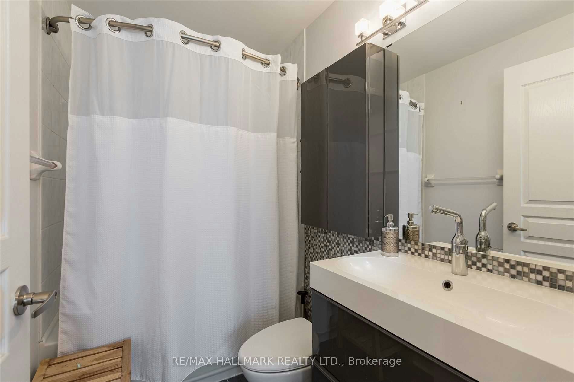 215-438 Richmond Street W, Toronto, ON, M5V 3S6 - 15