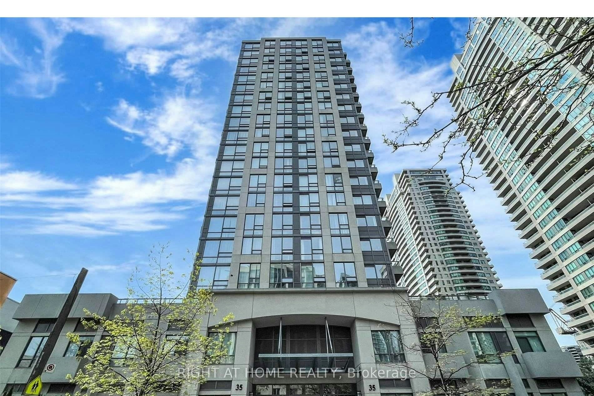 817-35 Hollywood Avenue, Toronto, ON, M2N 0A9