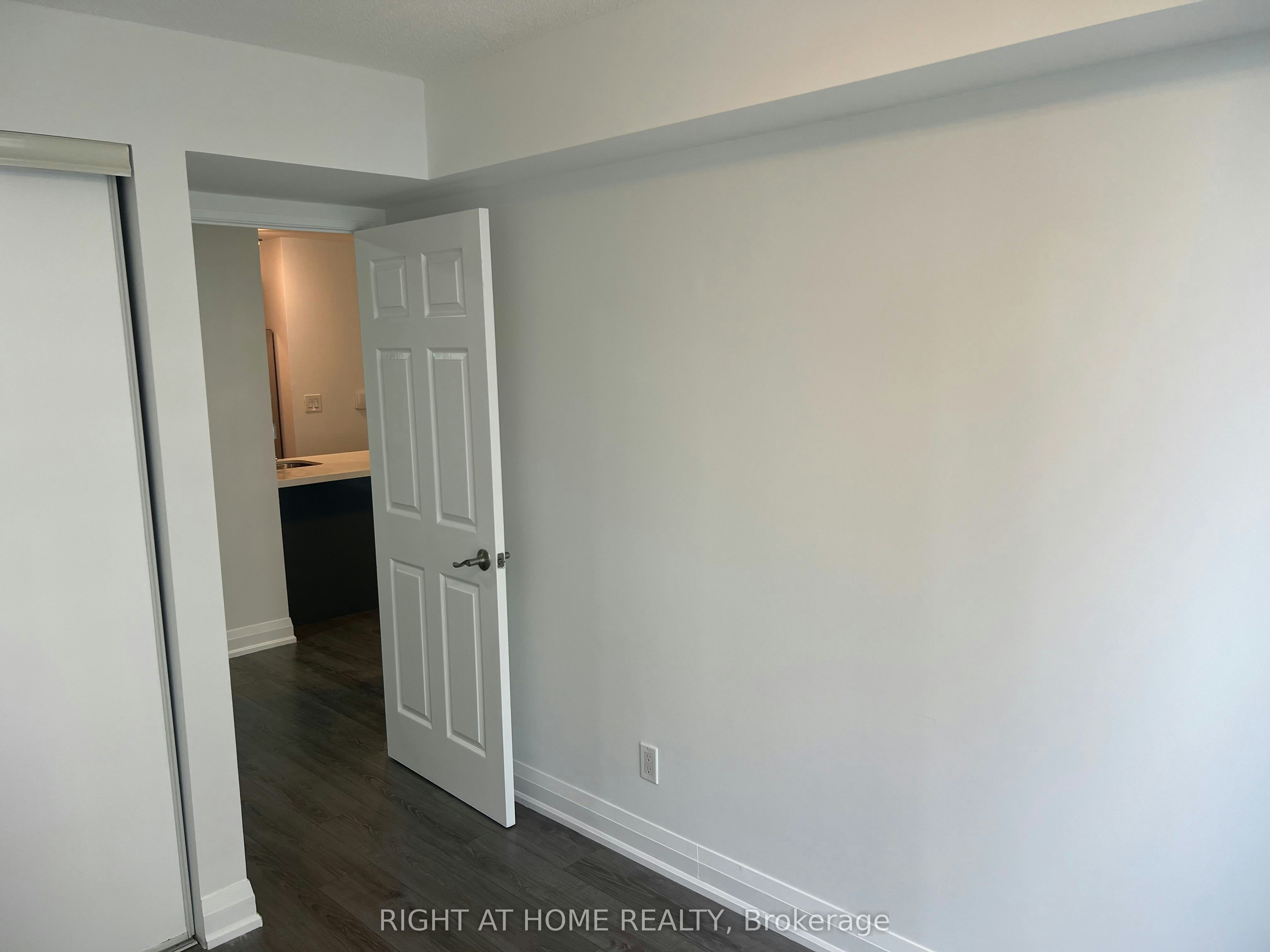 817-35 Hollywood Avenue, Toronto, ON, M2N 0A9 - 13