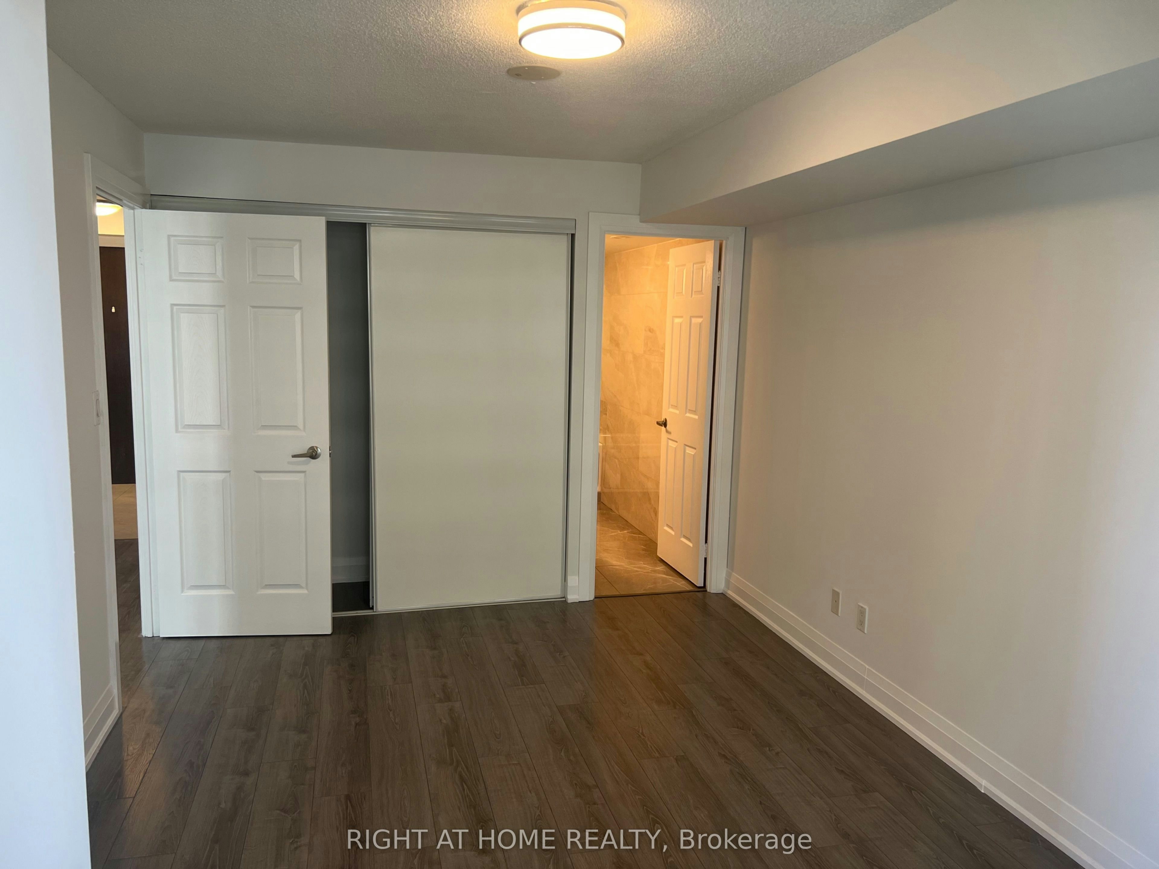 817-35 Hollywood Avenue, Toronto, ON, M2N 0A9 - 8