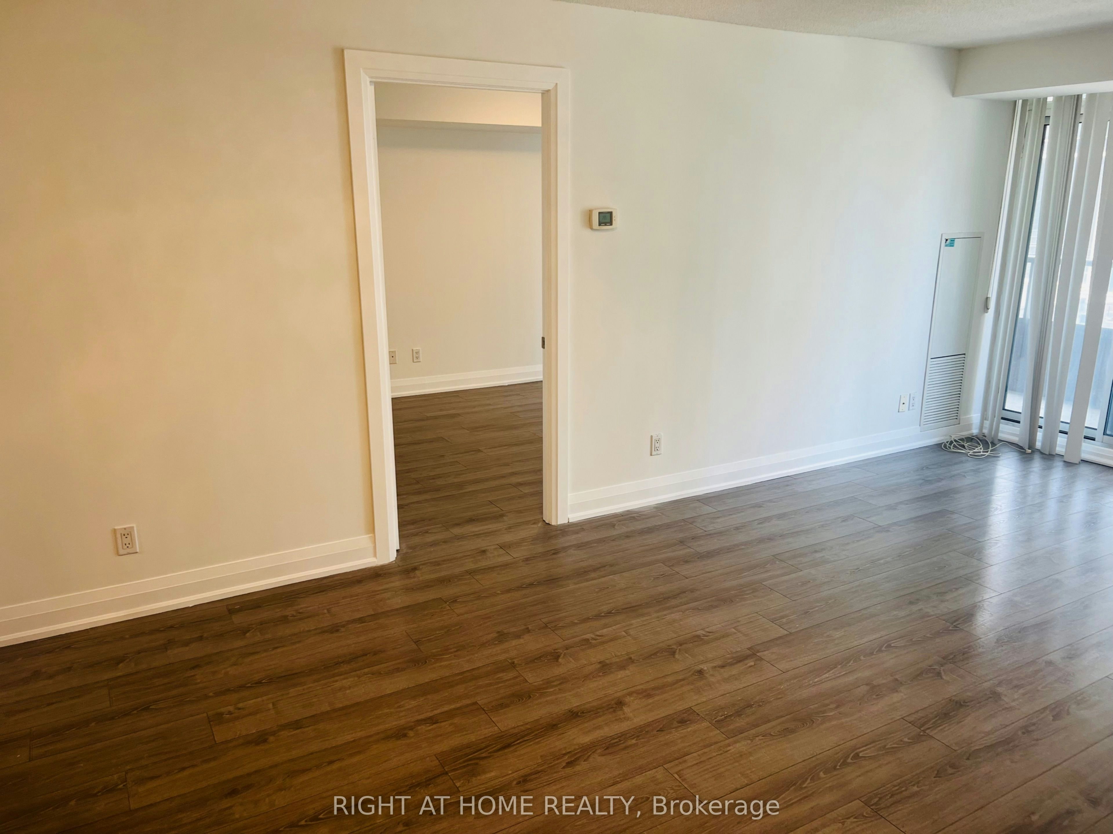 817-35 Hollywood Avenue, Toronto, ON, M2N 0A9 - 17