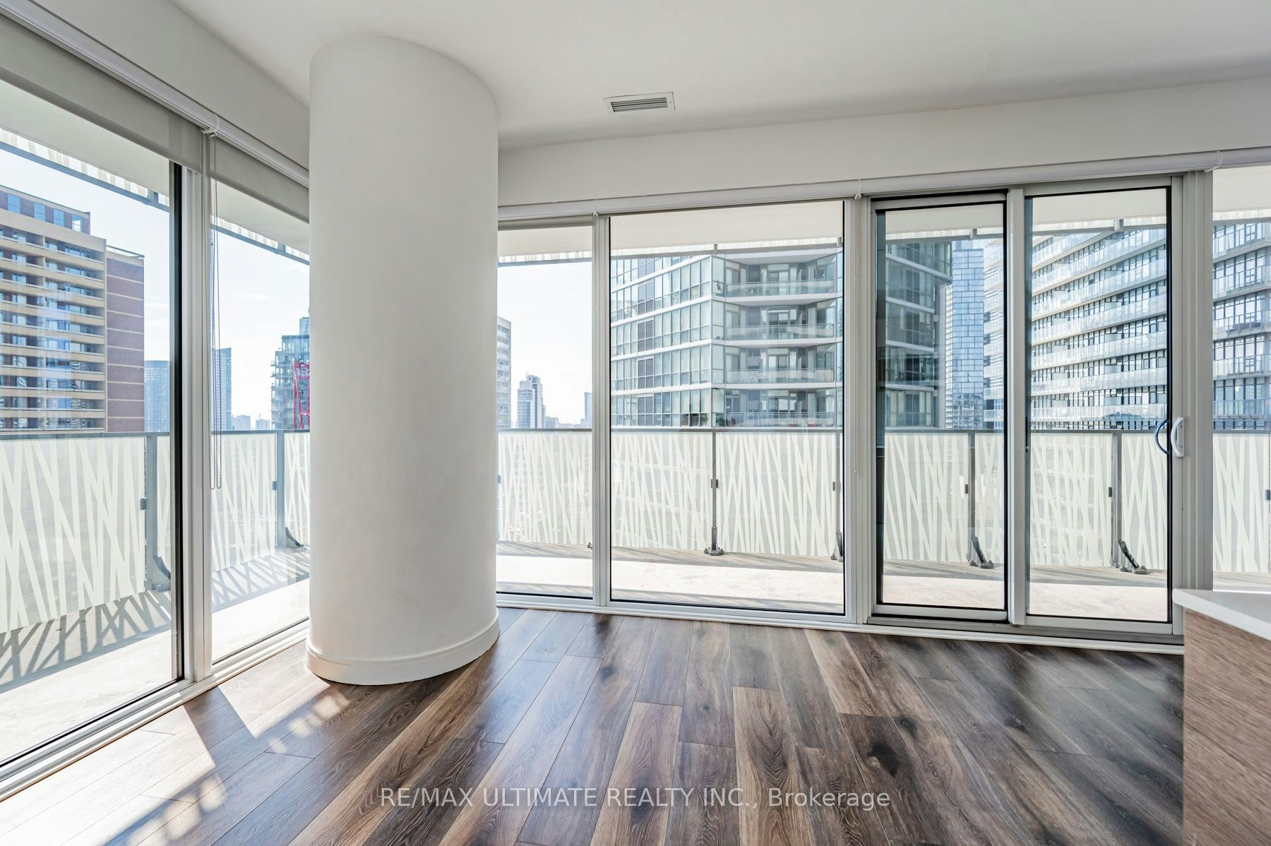 1402-42 Charles Street E, Toronto, ON, M4Y 0B7 - 11