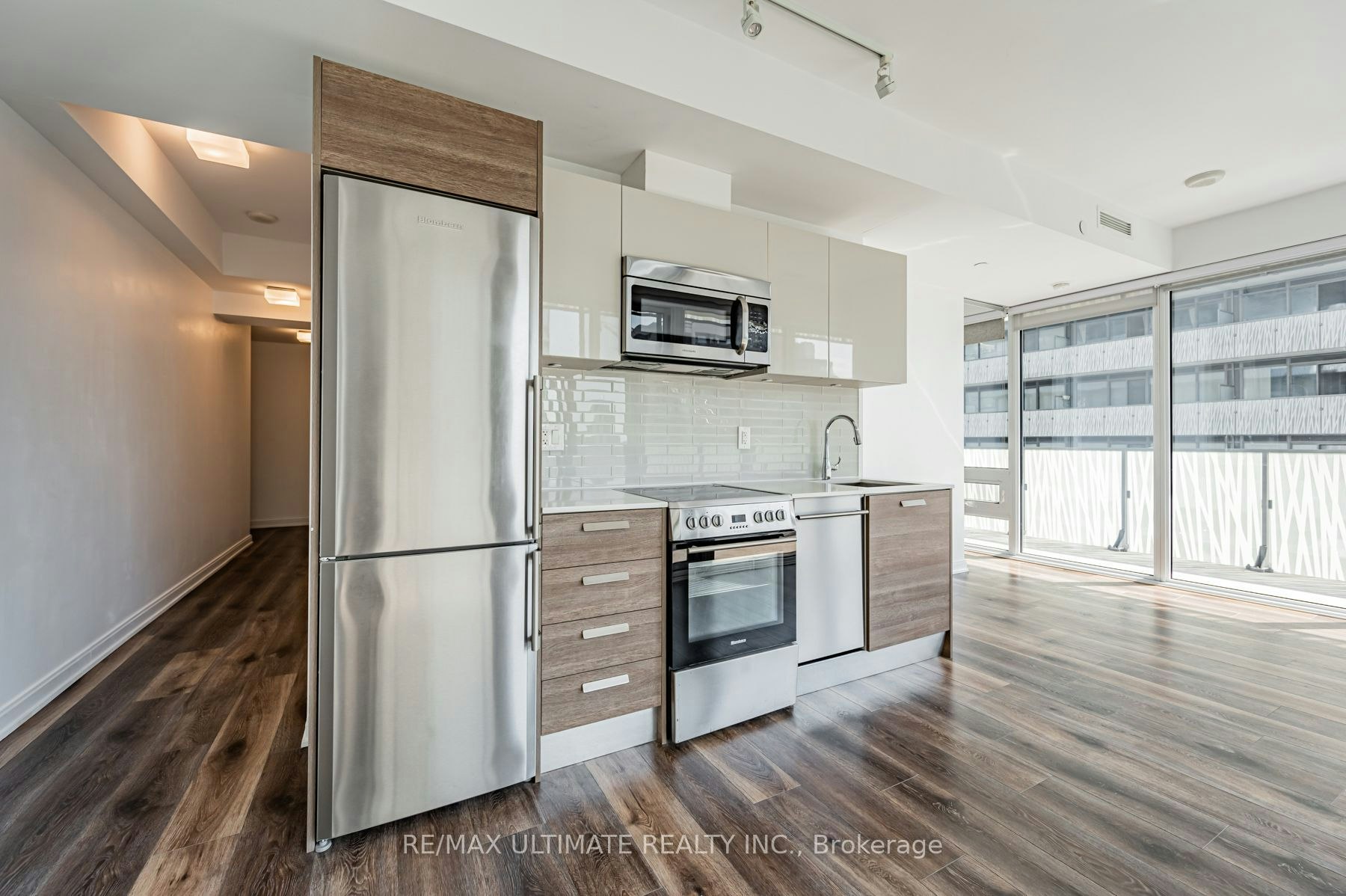 1402-42 Charles Street E, Toronto, ON, M4Y 0B7 - 3