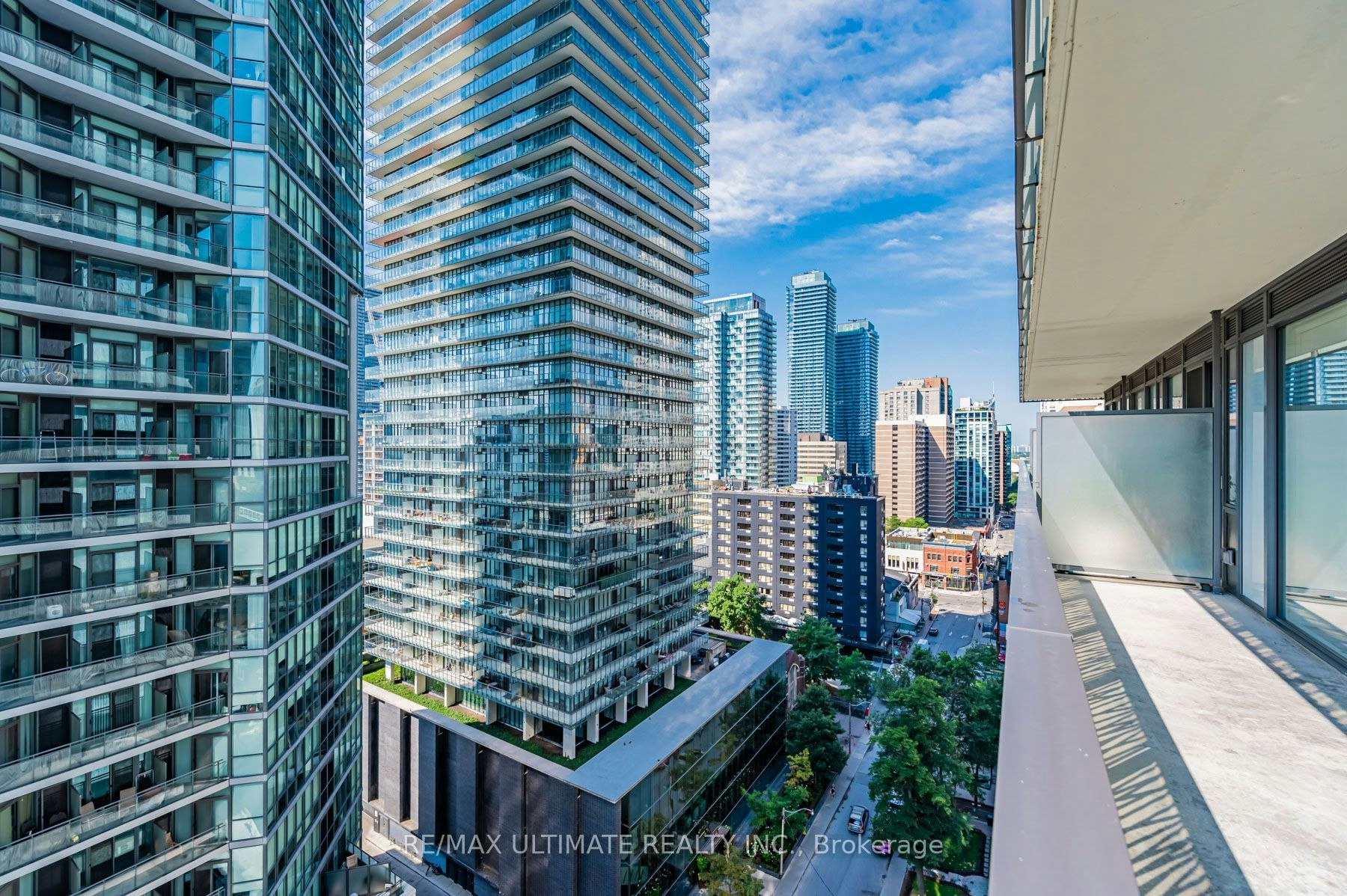 1402-42 Charles Street E, Toronto, ON, M4Y 0B7 - 24