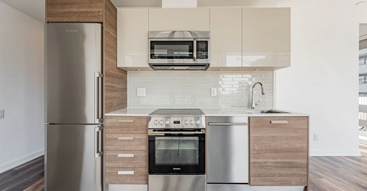 1402-42 Charles Street E, Toronto, ON, M4Y 0B7 - 4