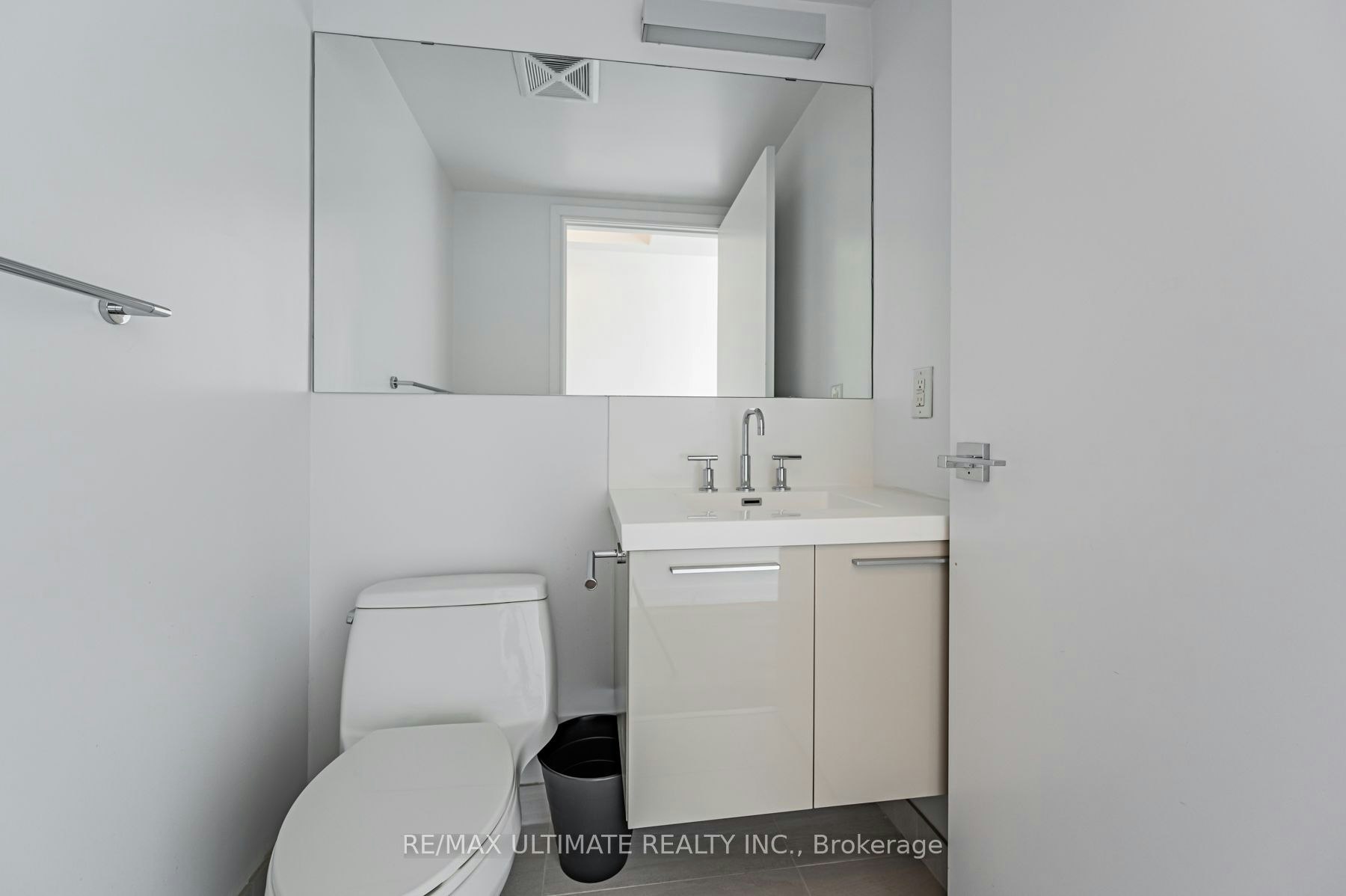 1402-42 Charles Street E, Toronto, ON, M4Y 0B7 - 16
