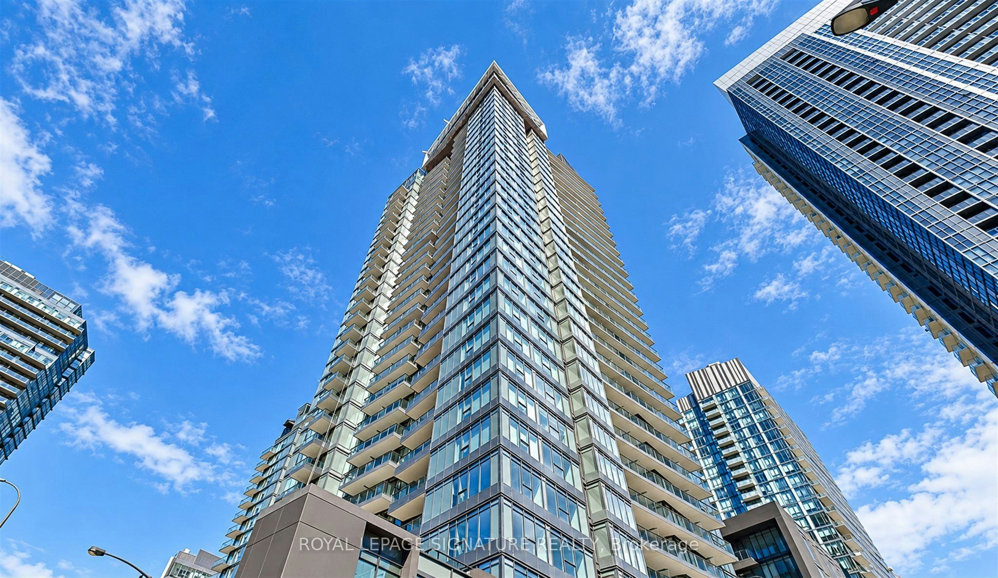 2115-70 Queens Wharf Road, Toronto, ON, M5V 0J2 - 2