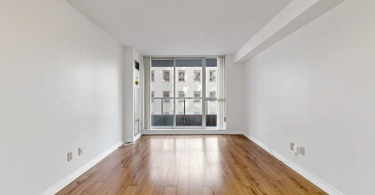502-736 Bay Street, Toronto, ON, M5G 2M4 - 2