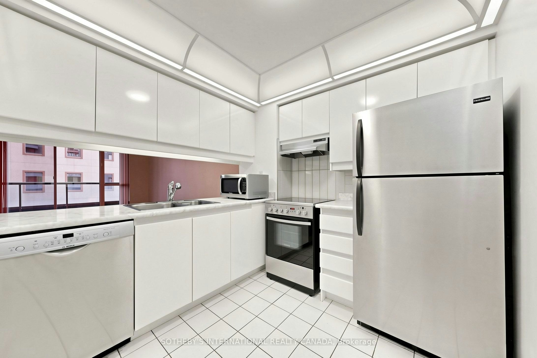 502-736 Bay Street, Toronto, ON, M5G 2M4 - 8